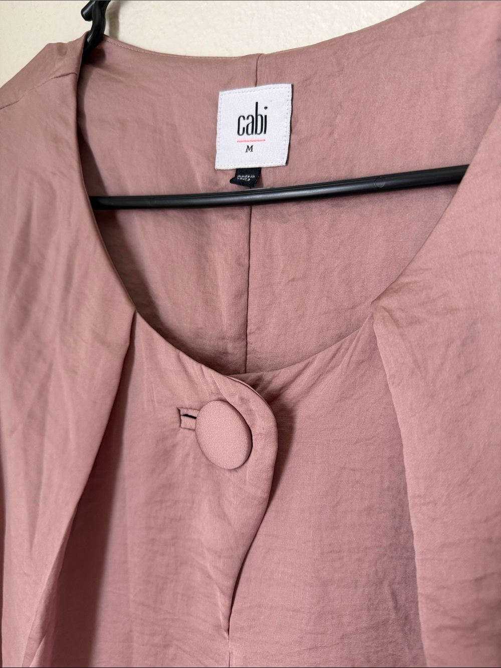 Cabi Blush Plated Blouse #3603 Medium - Picture 3 of 5